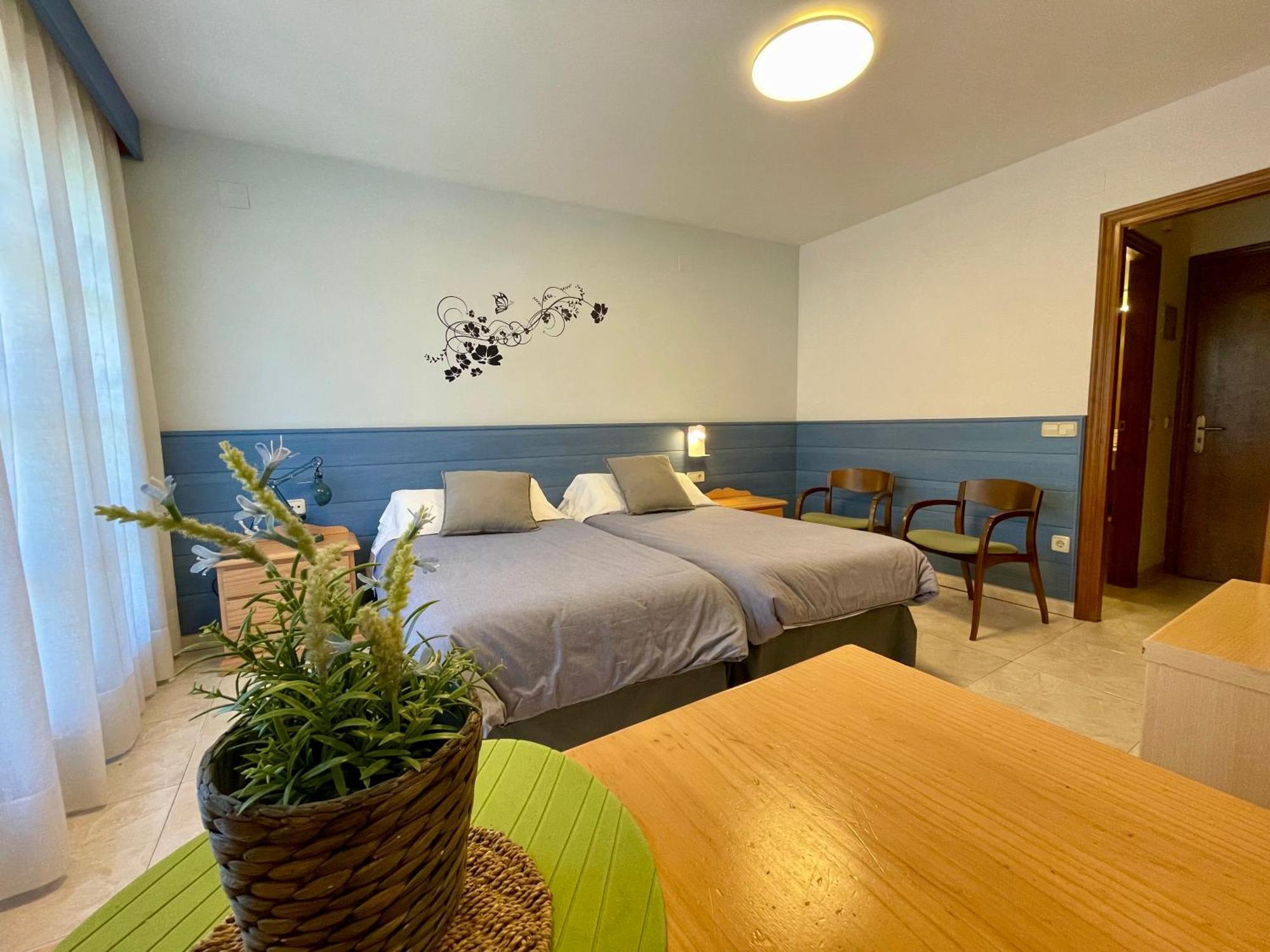 Aparthotel Les Corts Llívia Eksteriør billede